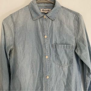 Madewell XS Chambray Long Sleeved Button Down